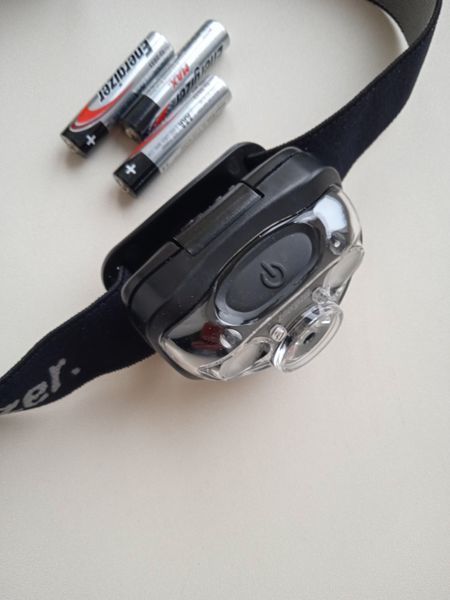 Налобний ліхтар Energizer Smart Dimming 260 Lumens. Оригінал. З США ліх4 фото